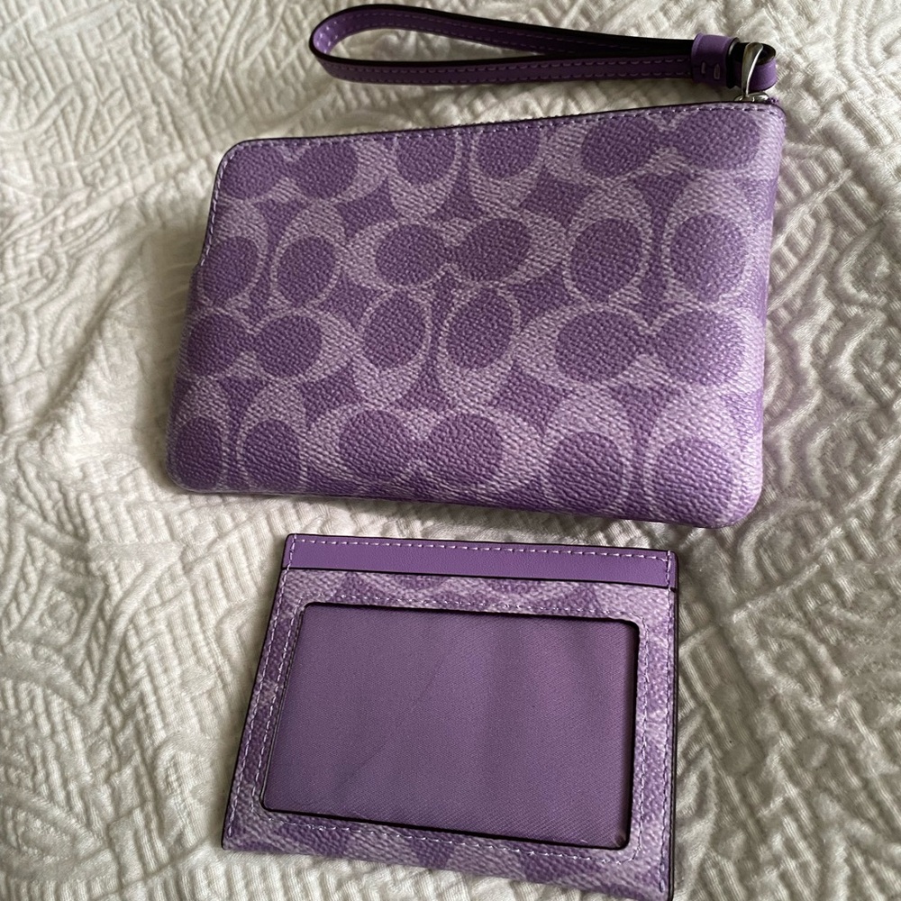 NWOT Coach Wristlet Wallet & Card Case Signature Canvas Silver/Iris Purple Zip - Picture 2 of 8